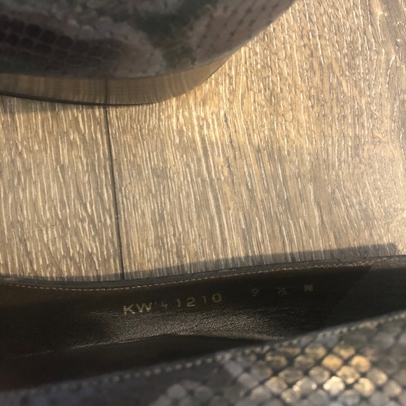 Stuart Weitzman Snakeskin Stiletto - Picture 7 of 7